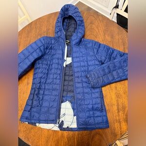 Women’s North Face Puffer Jacket